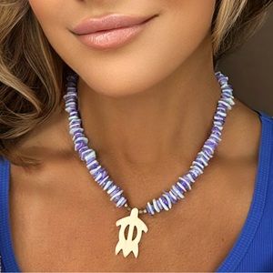 Hawaiian Puka Sea Shell Surfer Necklace with Turtle